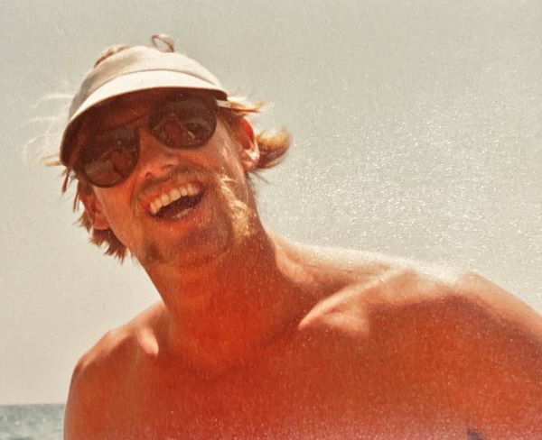 Gary Arnold